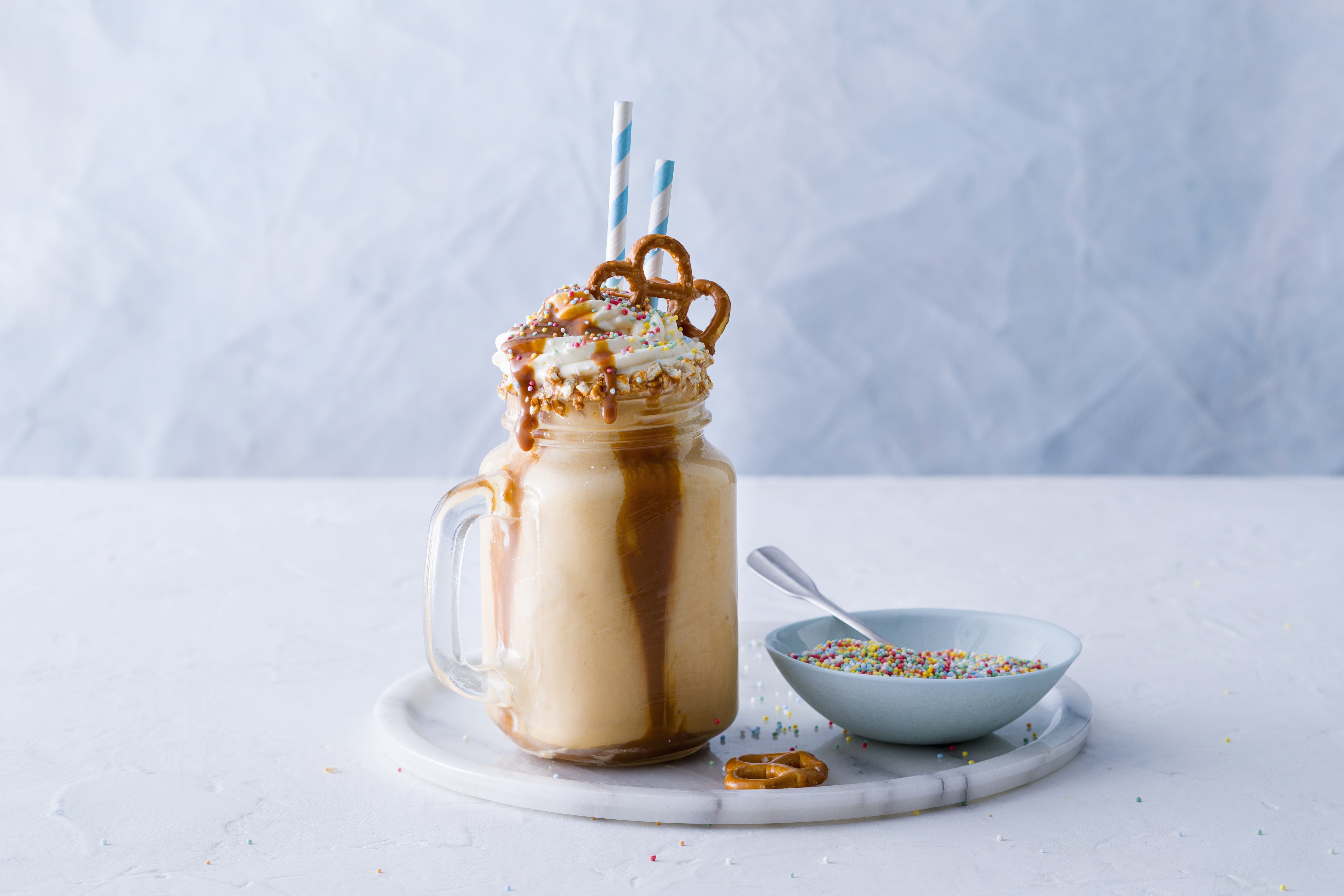 PRETZEL CARAMEL MILKSHAKE