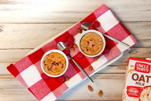 Raspberry and Almond Baked Oats