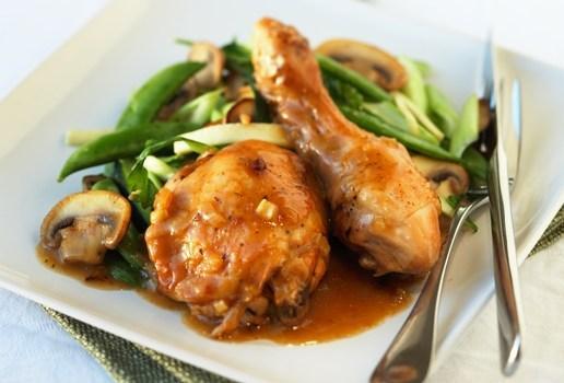 Chicken Chasseur with Crispy Stir-Fried Vegetables