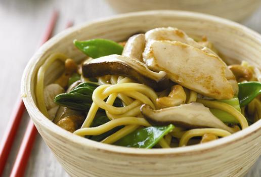 Chicken, Noodle and Cashew Stir Fry | Recipes.com.au