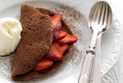 Chocolate Omelette with Strawberries and Ice Cream