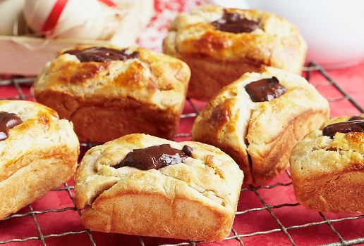 Easter Cinnamon and Chocolate Brioche