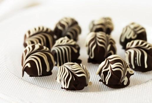 Hazelnut Cookies and Cream Truffles