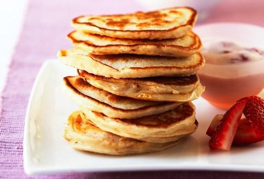 Low Fat Strawberry Pikelets