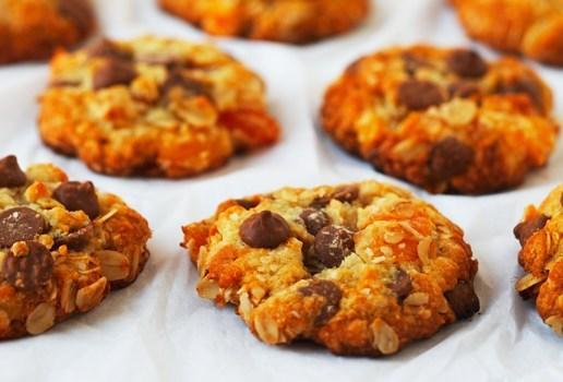 Oat and Choc Chip Biscuits