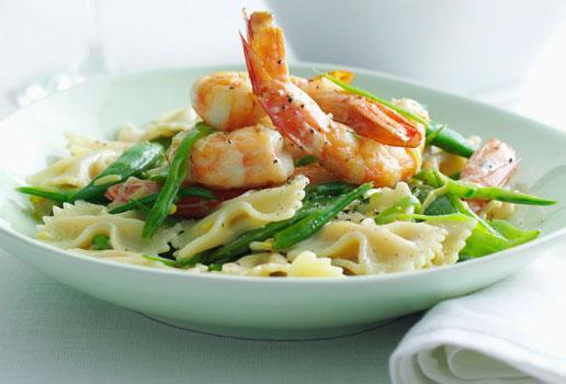 Pasta with Creamy Leek and Prawn Sauce