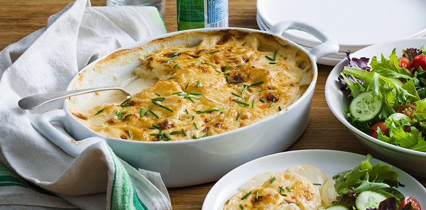 Creamy Cheese & Garlic Potato Bake