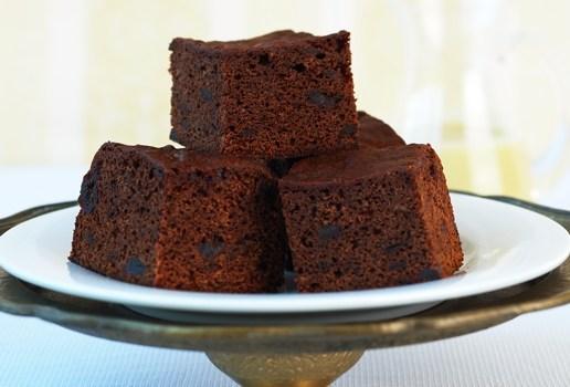 Sticky Date Chocolate Pudding with Caramel Sauce