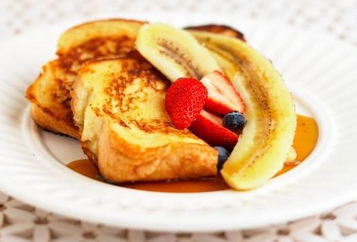Vienna Toast with Breakfast Fruits