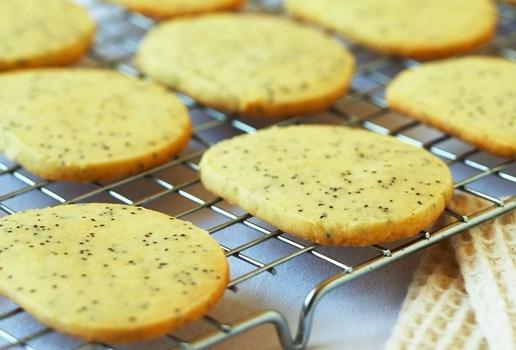 White Choc, Lemon & Poppyseed Biscuits